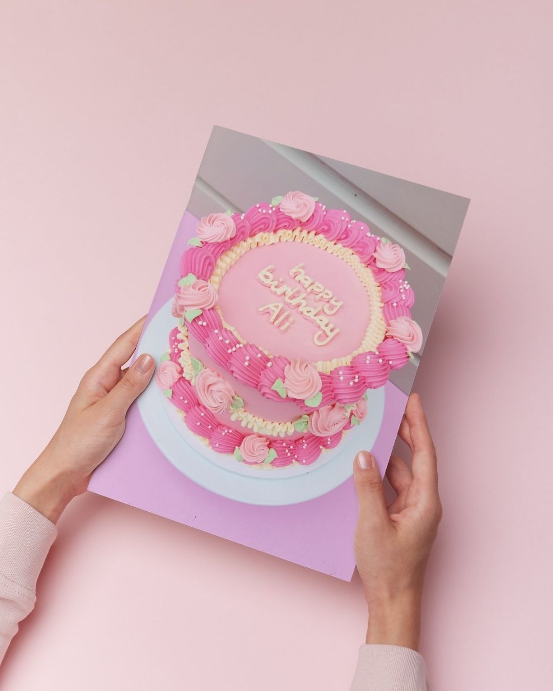 How to decorate your cake like a pro- secrets and sweets from The Little Caker's kitchen