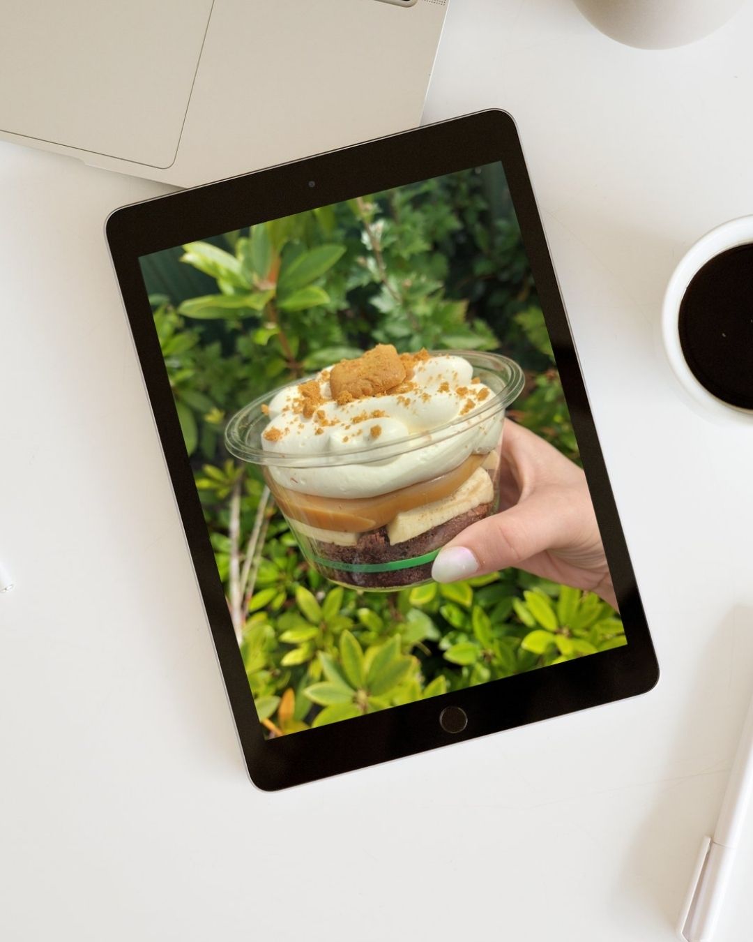 Cakes & Bakes: Secrets & Sweets from The Little Caker’s Kitchen- Full cookbook